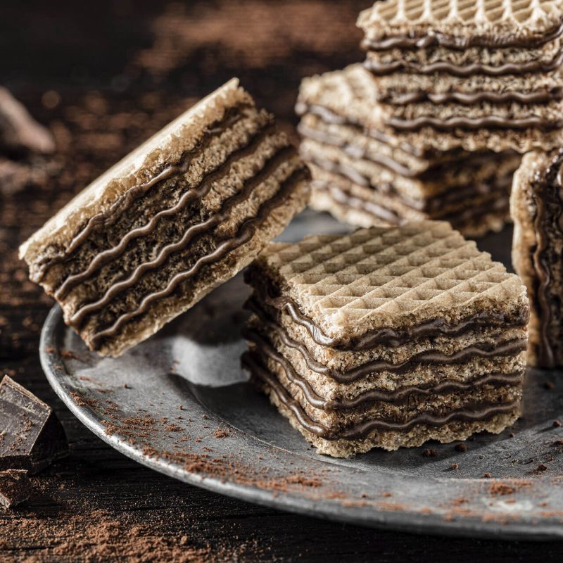 Loacker Quadratini Dark Chocolate Creme-filled Wafer Cookies 250g